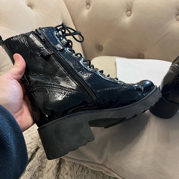 Benvenutti patent leather combat boots - Picture 5 of 7